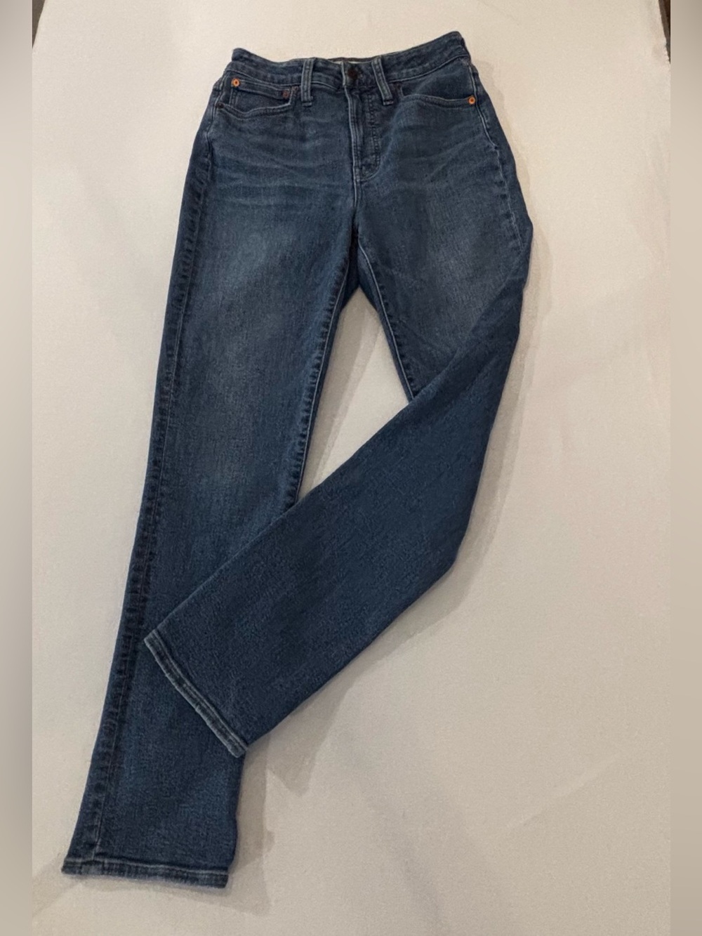 Madewell Women’s High-rise Straight-Leg Dark Blue Wash Jeans. 28 Tall